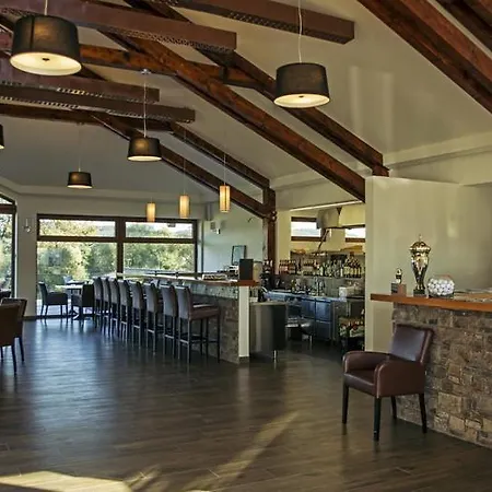 Guest house Tri Duby Golf